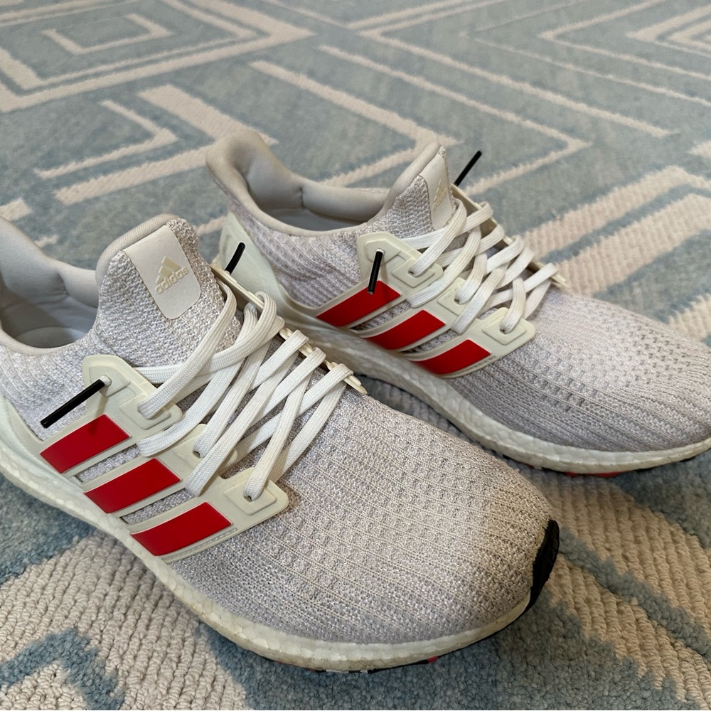 Adidas UltraBoost 4.0 DNA White Scarlet Size 10.5